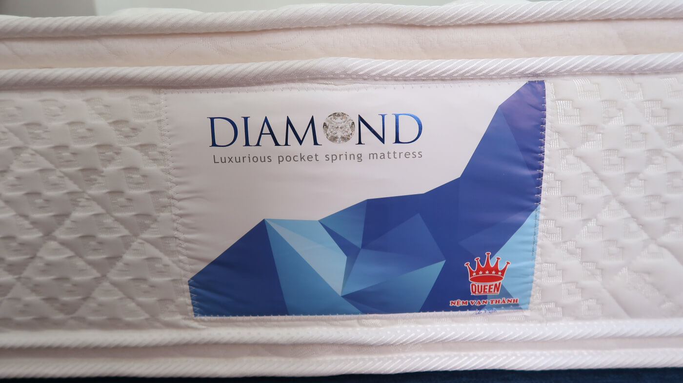 mua- dem-lo-xo-van-thanh-diamond